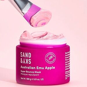 MSRP $44 Australian Glow Berries Super Bounce Mask